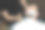 理发师准备男人的脸刮胡子用热毛巾图片下载