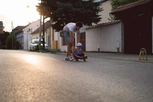 滑板的教训图片下载