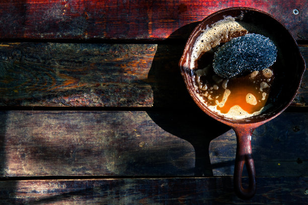 复原铸铁锅图片下载