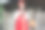 女孩穿着传统的木墙服装图片下载