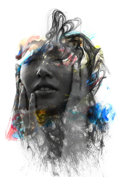 Paintography。一个迷人的年轻女子的肖像结合手绘绘画与溶解的效果图片下载