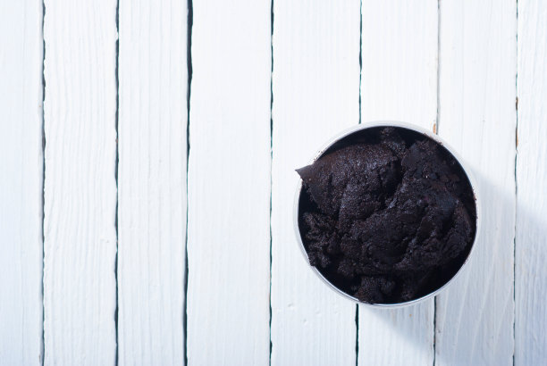 黑色美容泥浆图片下载