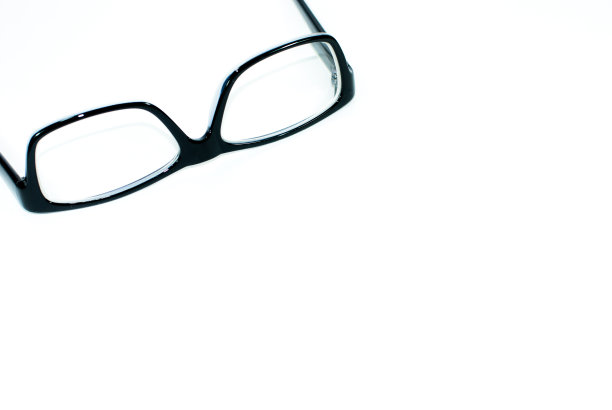 白色眼镜图片下载