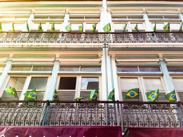 布宜诺斯艾利斯街道上的老建筑-市中心里约热内卢de Janeiro -巴西图片下载