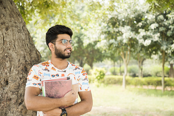 拼贴的男孩图片下载