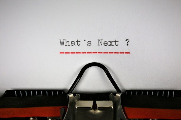 一个打字机的概念图像与文本，什么´s Next ?图片下载