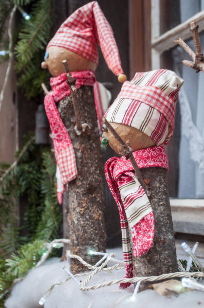 装饰雪人，圣诞节装饰窗户图片下载