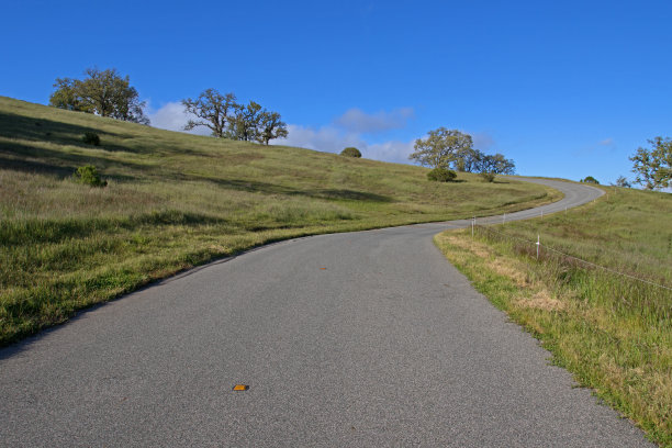 卡梅尔山谷的路图片下载