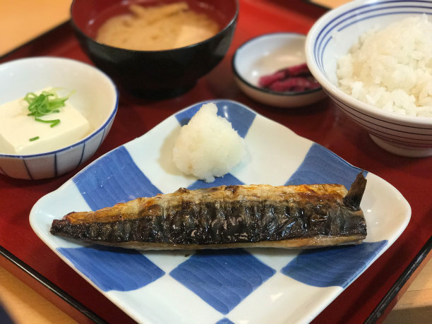 沙司烤沙巴，有选择的重点图片下载