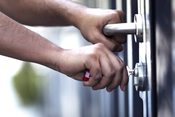 进入室外存储设施图片下载