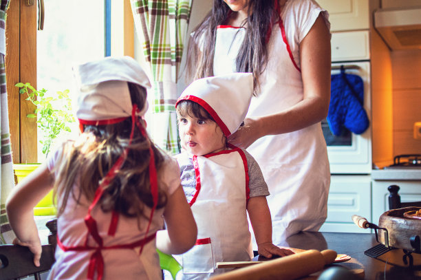 母亲和女儿图片下载