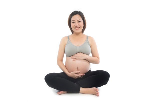 白色背景下的孕妇图片下载