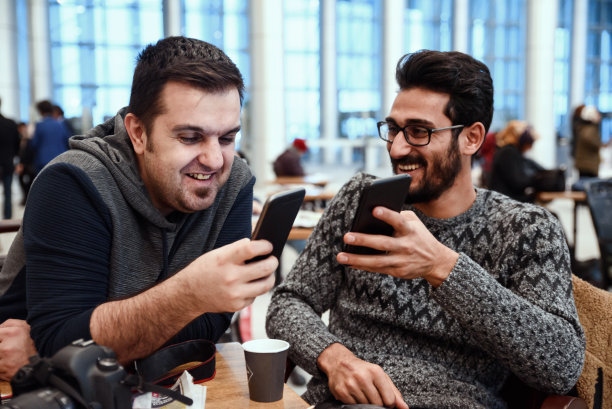 年轻快乐的朋友图片下载