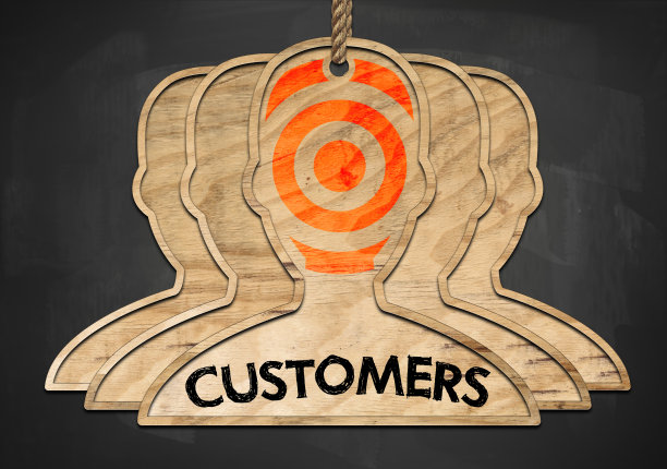 瞄准你的客户/黑板概念(点击查看更多)图片下载