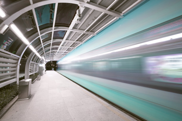 中国广州地铁站站台图片下载