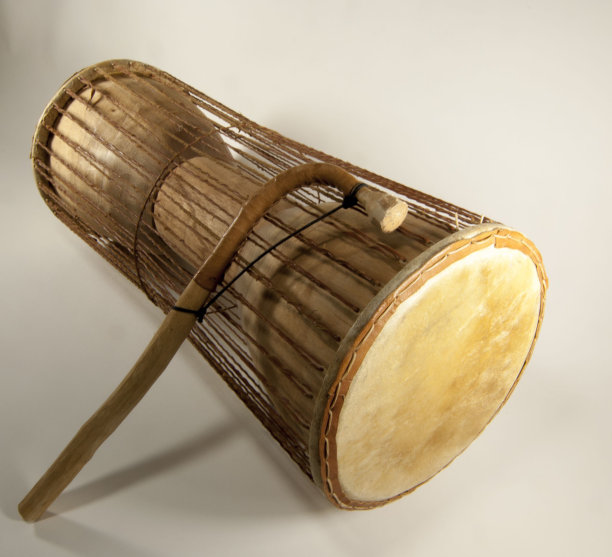 非洲鼓交谈图片下载