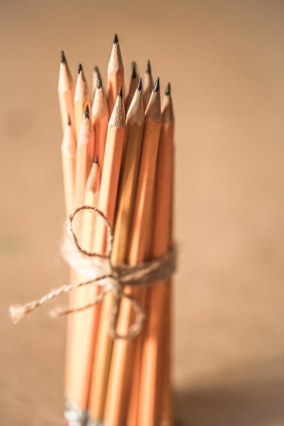 一堆铅笔图片下载