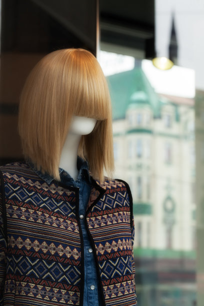 橱窗里的人体模型图片下载