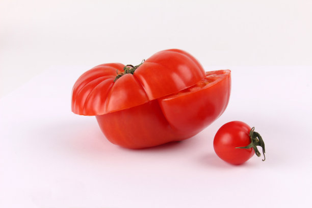 有机红番茄切片图片下载