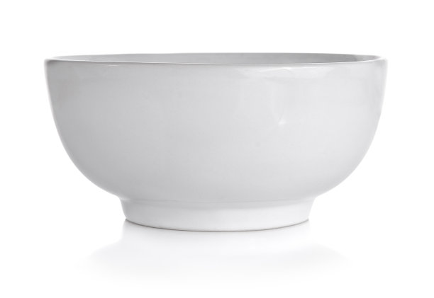 白色陶瓷碗孤立在白色背景上图片下载