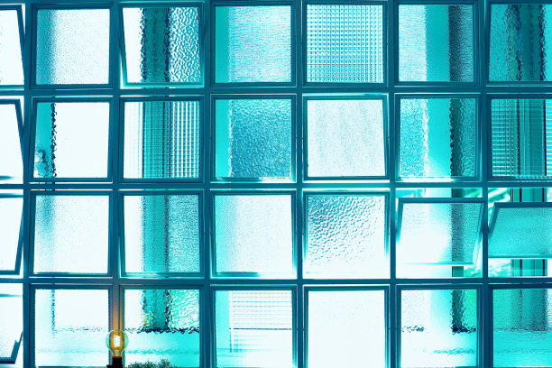 天空黑色玻璃。图片下载