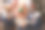 全家和爷爷奶奶一起庆祝圣诞节图片下载