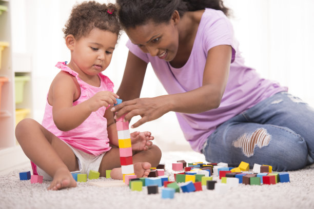 母女玩耍时光图片下载