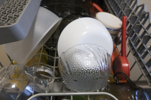 干净的盘子图片下载