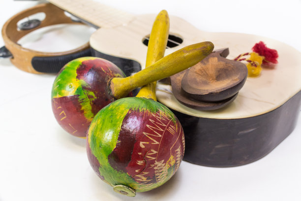 沙球和尤克里里琴图片下载