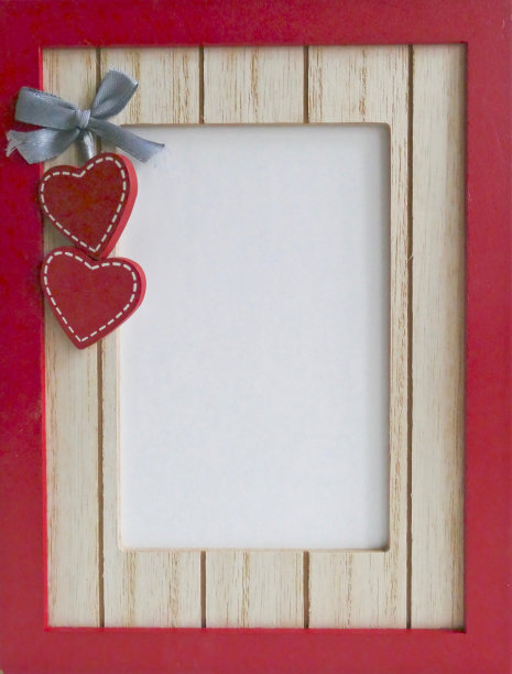 红色木制相框，两颗红心图片下载