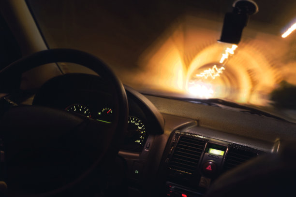 在开车图片下载