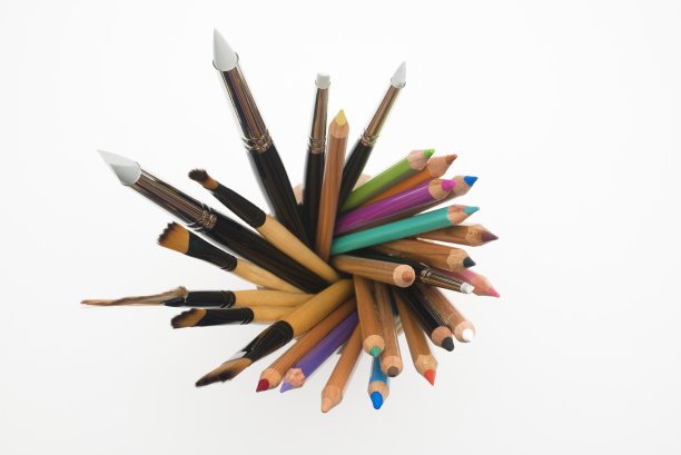 用笔杆从上往下用蜡笔和毛笔素材图片