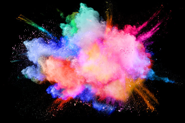 彩色粉末飞溅云孤立在黑色背景图片下载