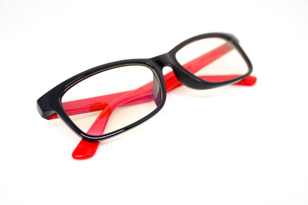 白色背景上的眼镜图片下载