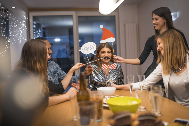 除夕夜的照相亭图片下载