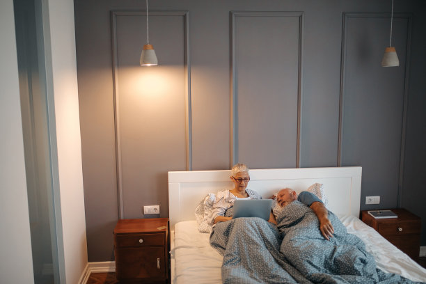 在家的时间图片下载