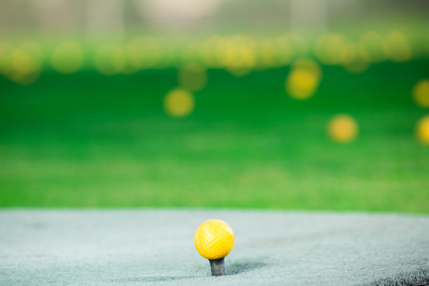 黄色的球图片下载