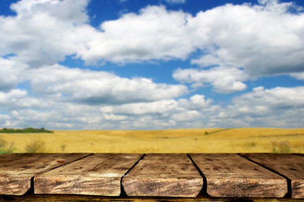 木桌上背景图片下载