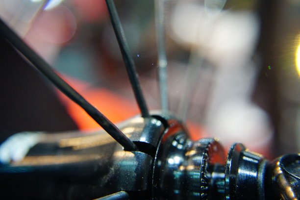 铁丝自行车车轮图片下载