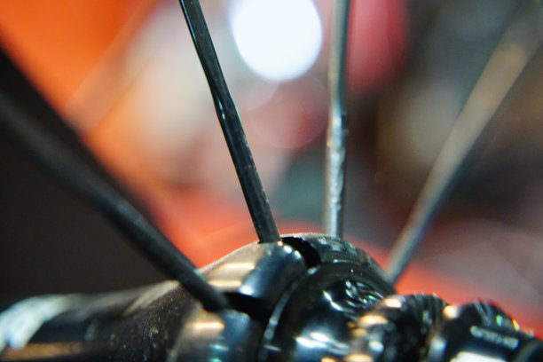 铁丝自行车车轮图片下载