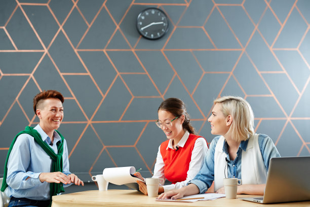 采访在电视演播室图片下载