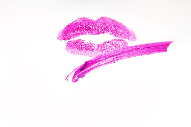 紫色的嘴唇孤立在白色的背景剪影。完美的紫色唇膏印记。图片下载