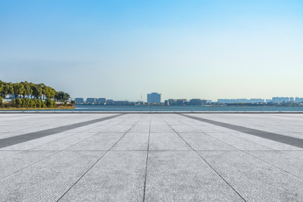空荡荡的广场和天空的地板图片下载