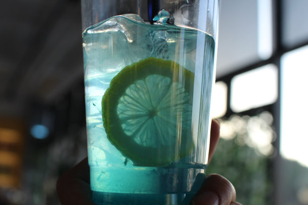 蓝色和柠檬图片下载