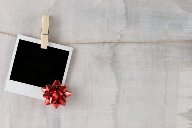 宝丽来在晾衣绳图片下载