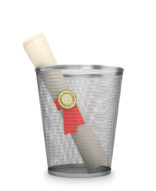 把毕业证书扔进垃圾桶，概念形象。三维演示图片下载