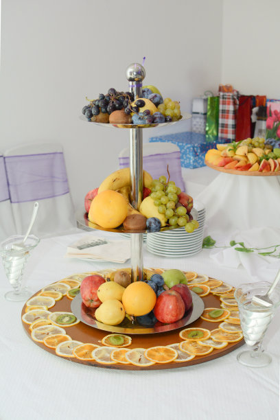 一个装满不同水果的碗图片下载