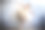 年轻的芭蕾舞演员穿着金色的舞蹈服装在阁楼工作室摆姿势素材图片