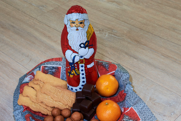 德国传统圣诞老人，6。12月图片下载