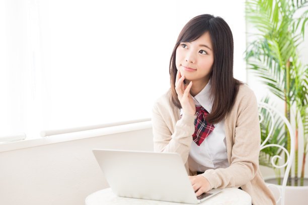 亚洲女学生学习图片下载